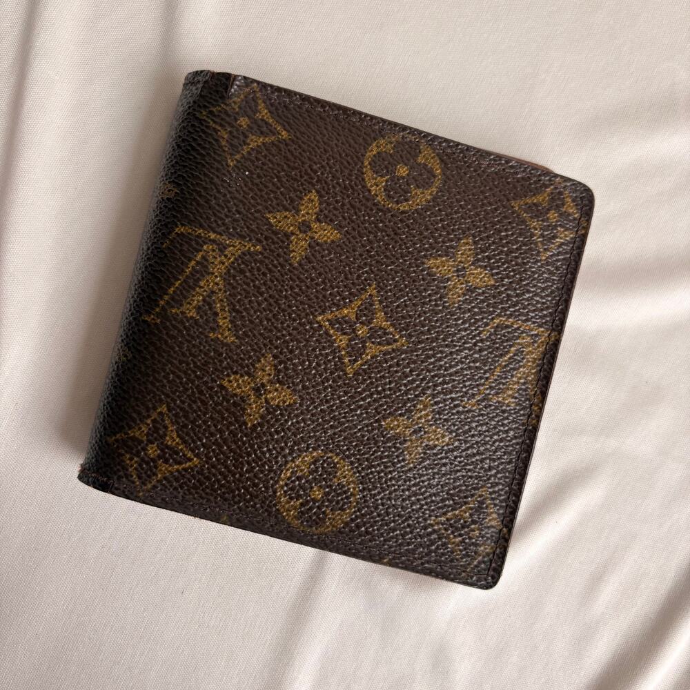 Vintage Louis Vuitton Bifold Monogram Canvas Wallet